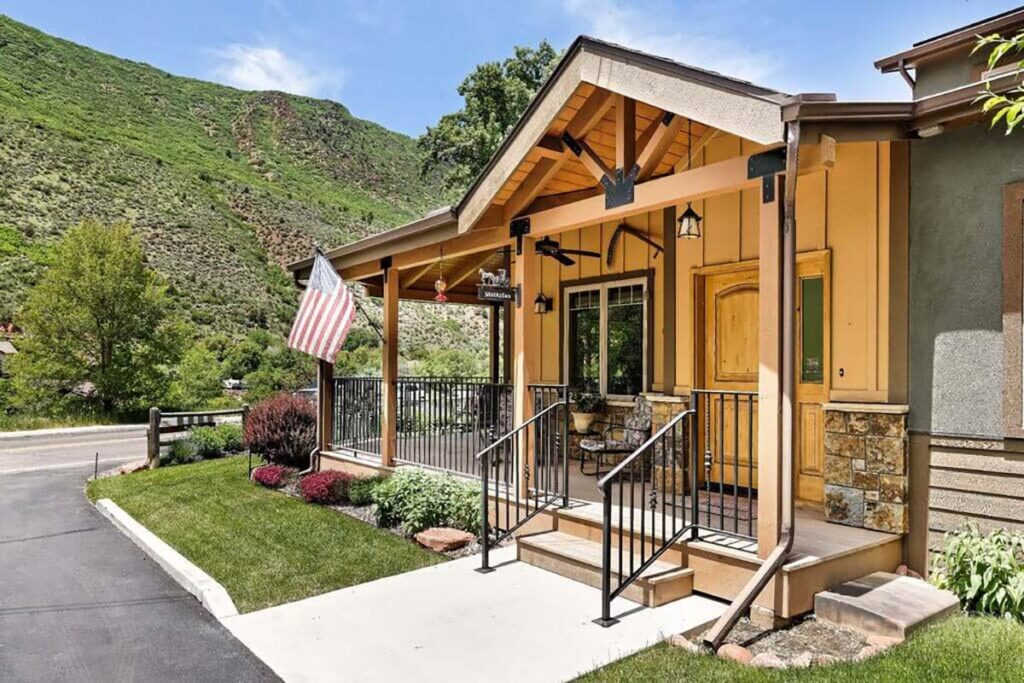 momenta recovery facility in glenwood springs colorado